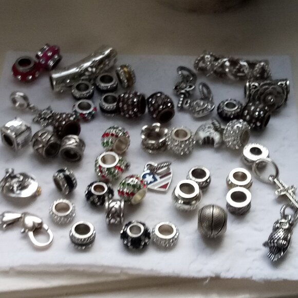 Brighton huge lot of over 40  charms beads and slider - Picture 4 of 16